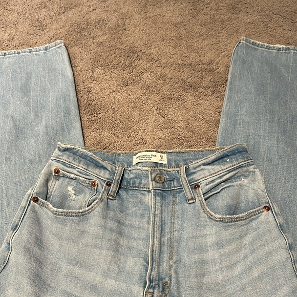 Abercrombie The Ankle Straight Ultra High Rise Jeans - Picture 4 of 5